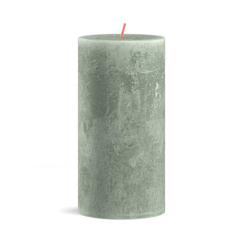 Afbeelding laden in galerijviewer, Bolsius shine collection rustiek stompkaars 130 68 jade green-jadegroen