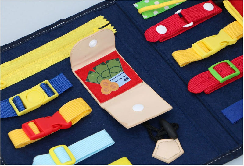Afbeelding laden in galerijviewer, Montessori activiteitenboek - kleding leren openen en sluiten - motoriek oefenen