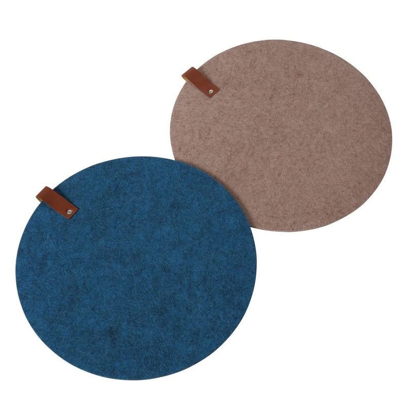 Afbeelding laden in galerijviewer, Boltze home placemat modena vilt met leren stukje- dia 38cm- verkrijgbaar in bruin of blauw