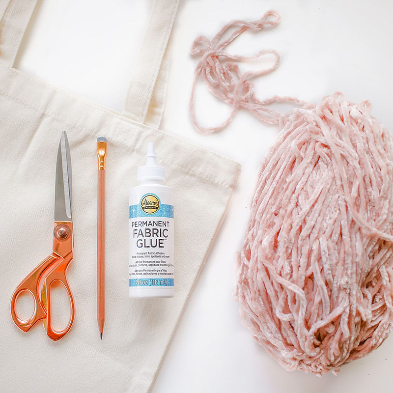 Afbeelding laden in galerijviewer, Aleene's • permanent fabric glue 118ml