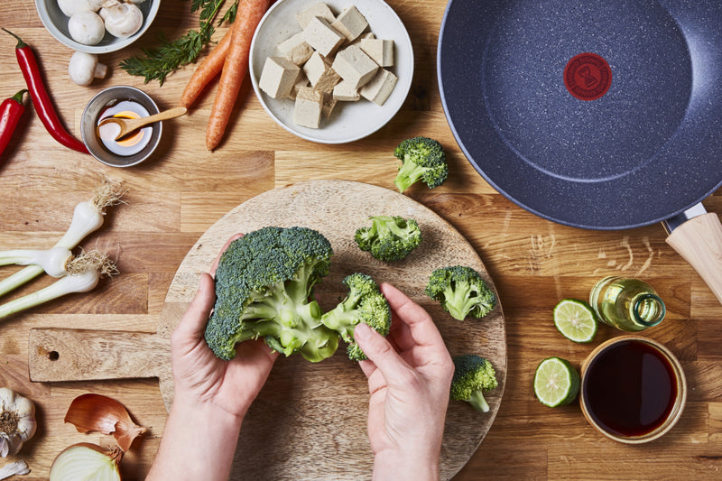 Afbeelding laden in galerijviewer, Tefal natural force wokpan 28 cm