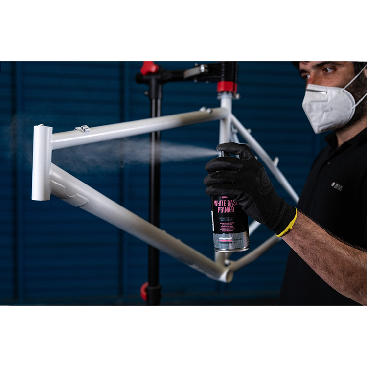 Afbeelding laden in galerijviewer, Mtn 1070521 - pro primer matt white | 3 stuks
