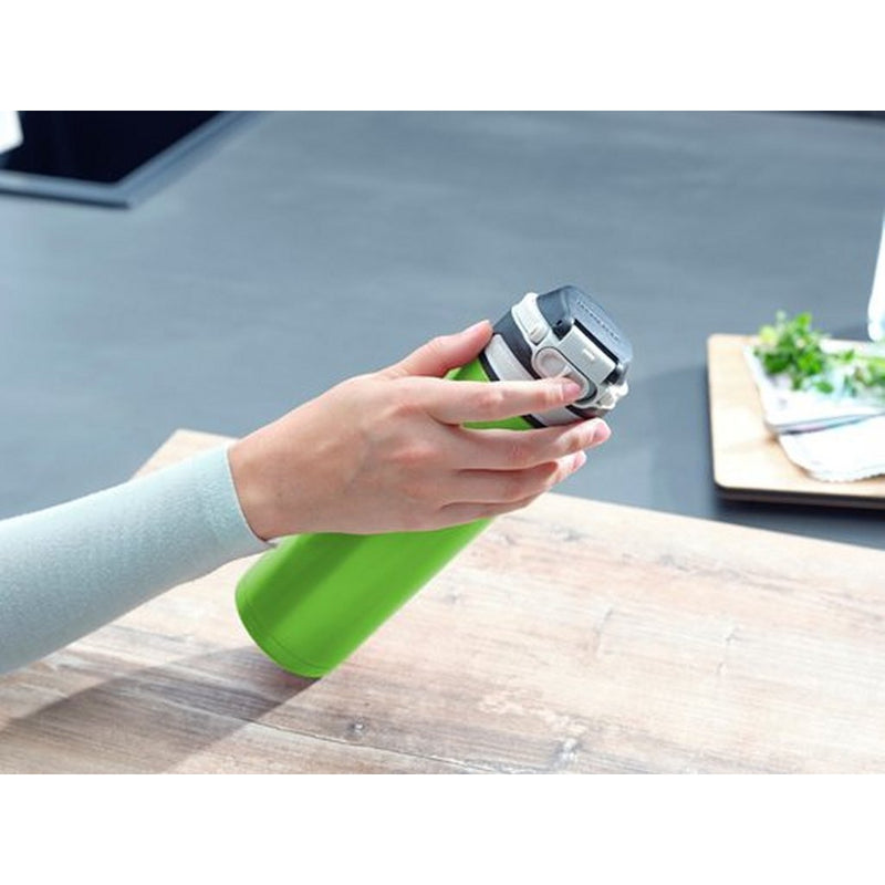 Afbeelding laden in galerijviewer, Leifheit 3277 flip isoleerbeker 600 ml groen