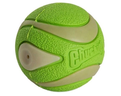 Afbeelding laden in galerijviewer, Chuckit max glow ultra squeekerbal groen