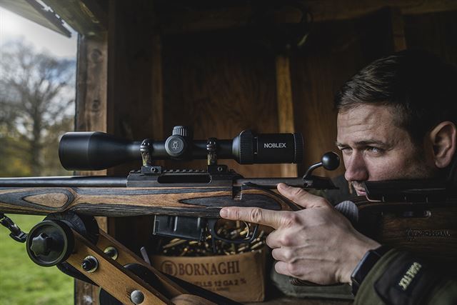 Afbeelding laden in galerijviewer, Noblex e-optics noblex richtkijker nz6 3-18 x 56 inception, ret. 4i