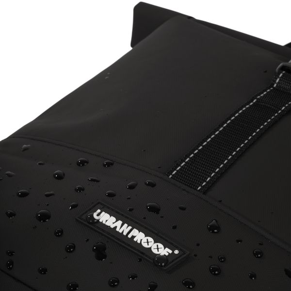 Afbeelding laden in galerijviewer, Urbanproof tas double roll up recycle 38l zwart