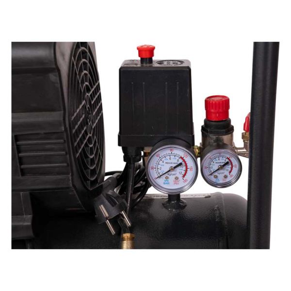 Afbeelding laden in galerijviewer, Compressor 24 liter 2 kw