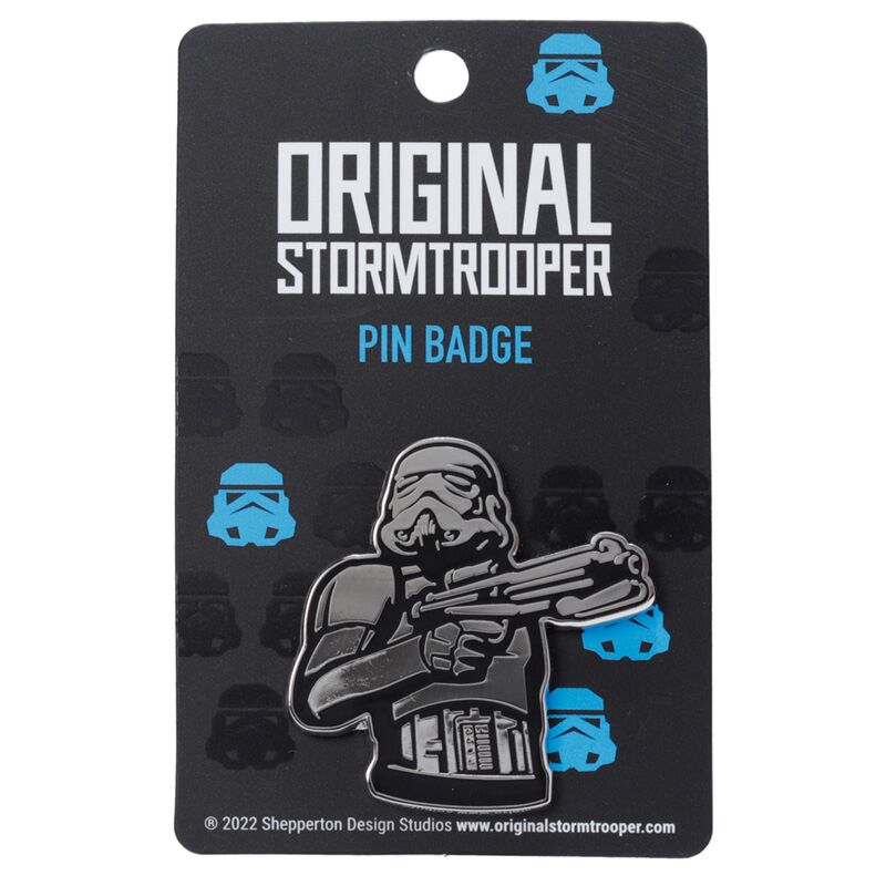 Afbeelding laden in galerijviewer, The original stormtrooper emaille button badge