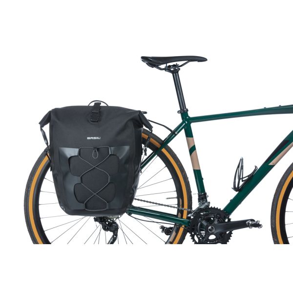 Afbeelding laden in galerijviewer, Basil enkele tas navigator waterproof l mik 25-31l 14 x 26 x 42 cm - zwart