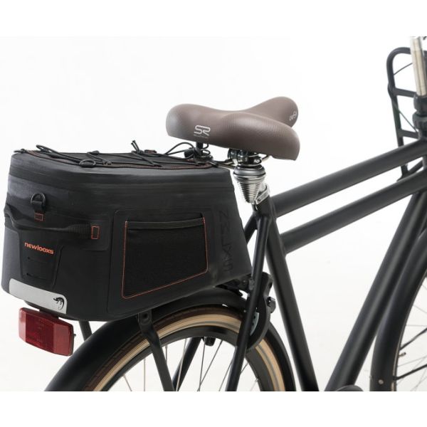 Afbeelding laden in galerijviewer, New Looxs Varo Trunkbag - Waterdichte schoudertas, zwart
