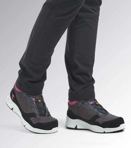 Afbeelding laden in galerijviewer, Diadora werkschoen athena mid 179901 s3l | nine iron raspberry (d0458) | maat 36 - 8053607443581