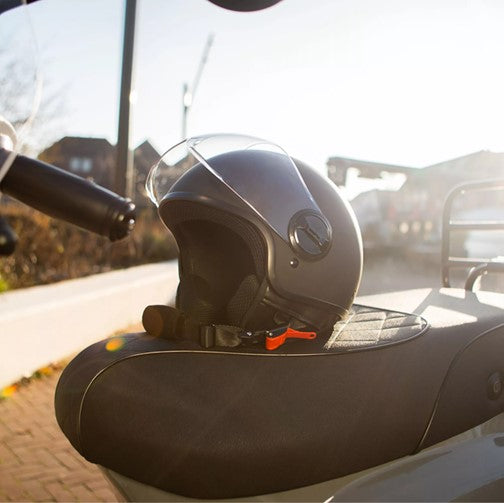 Afbeelding laden in galerijviewer, Pro-Tect Protect urban helm s voor scooter en fiets ece keurmerk zwart