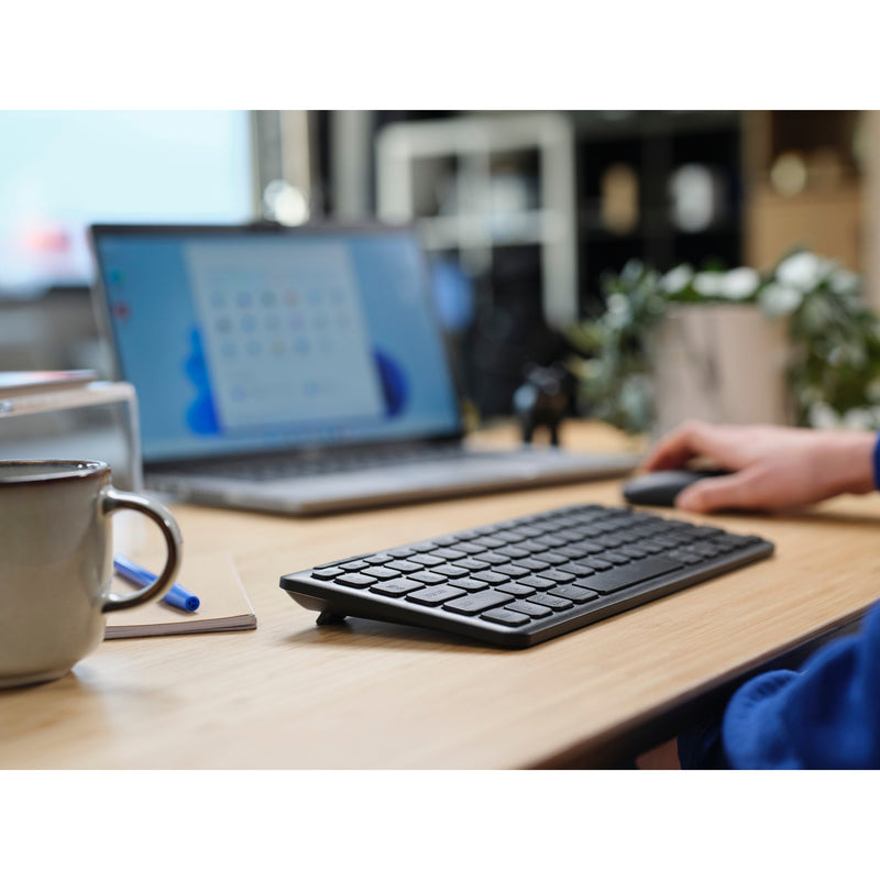 Afbeelding laden in galerijviewer, Trust lyra compact draadloos toetsenbord (zwart, us lay-out (qwerty), scissor switches, 65%, 2,4 ghz usb, bluetooth)