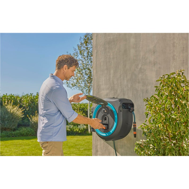 Afbeelding laden in galerijviewer, Gardena 35 m wand-slangenbox powerroll xl slanghaspel (grijs turquoise, 35 meter, accu en oplader inbegrepen, power for all alliance)