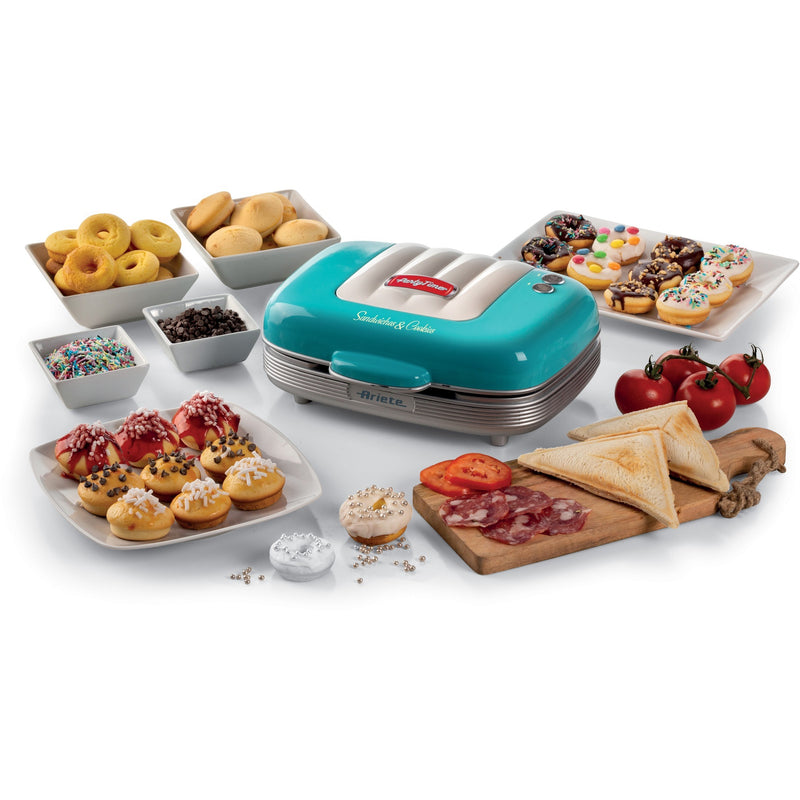 Afbeelding laden in galerijviewer, Ariete party time tosti cupcake maker 1972 01 sandwichmaker (lichtblauw)