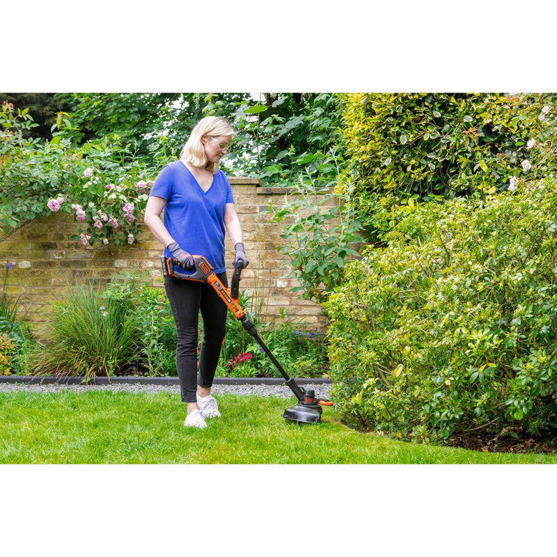 Afbeelding laden in galerijviewer, Black+decker 18v trimmer met 2 messen en accu grastrimmer (zwart oranje, 25 cm, accu inbegrepen)