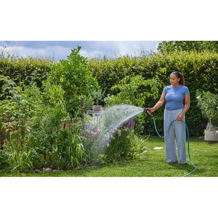 Afbeelding laden in galerijviewer, Gardena classic multi-broes startset incl. waterstop spuitpistool (18373-20 | sproeier | waterstop | kraanstuk | slangaansluiting)
