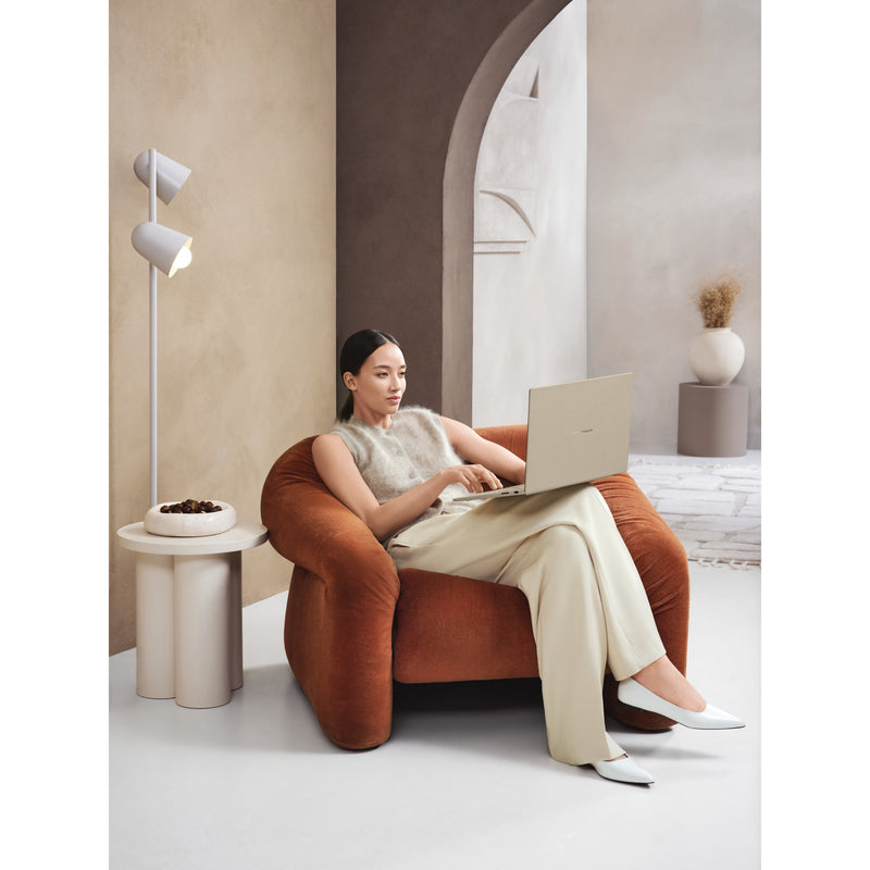 Afbeelding laden in galerijviewer, Asus zenbook a16 ux3607oa-sq013w 16 copilot+ laptop (beige | snapdragon x2e-94-100 | qualcomm adreno | 48 gb | 1 tb ssd | oled)