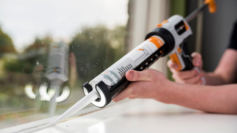 Afbeelding laden in galerijviewer, Batavia producten maxxpush 6v elektrische kitspuit op aa batterijen