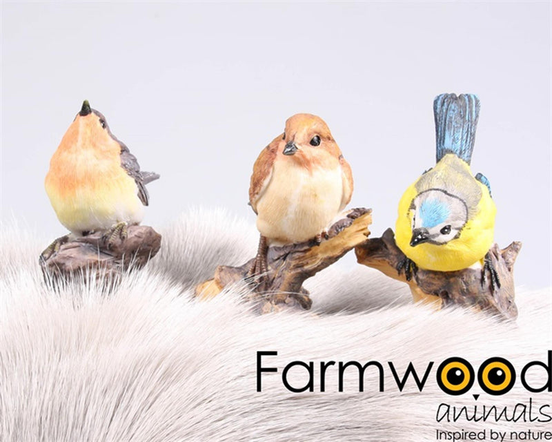 Afbeelding laden in galerijviewer, Farmwood animals tuinbeeld vogel op steen stronk 8,5x5x10 cm