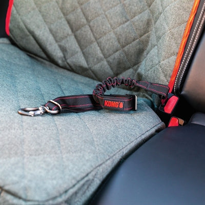 Afbeelding laden in galerijviewer, Kong Autogordel hond deluxe swivel