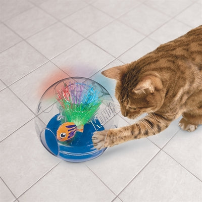 Afbeelding laden in galerijviewer, Kong Bat-a-bout aquarium met catnip