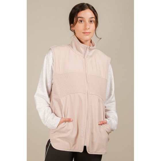 Afbeelding laden in galerijviewer, Röhnisch Bodywarmer Corrine Pile dames polyester zachtroze mt XS