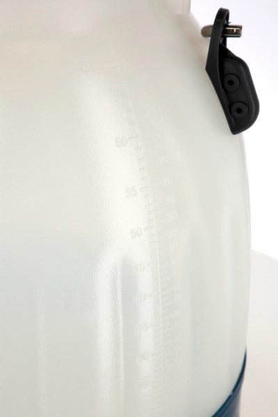 Afbeelding laden in galerijviewer, Kerbl producten melkemmer semi transparant blauw 30 liter
