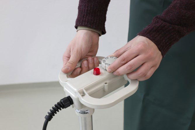 Afbeelding laden in galerijviewer, Producten kalvermelkverwarmer met thermostaat beugelgreep
