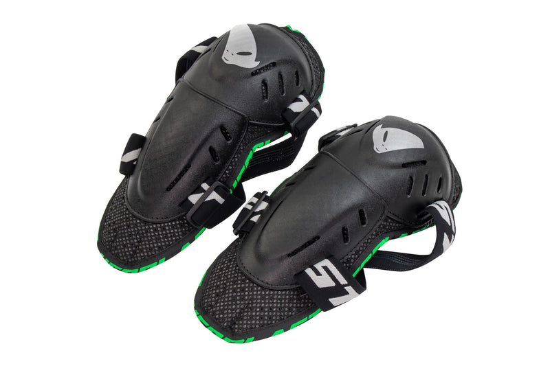 Afbeelding laden in galerijviewer, Ufo plast elleboog protectie alcor . elbow protector ufo alcor black
