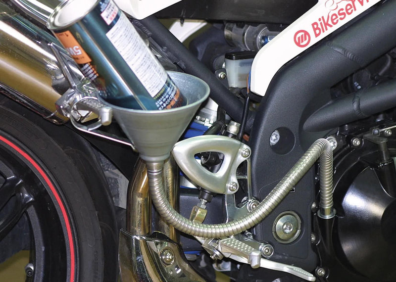 Afbeelding laden in galerijviewer, Bikeservice trechter funnel w flexible hose metal 600mm
