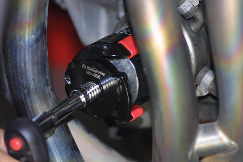 Afbeelding laden in galerijviewer, Bikeservice filterkralle oil filter claw bst 63-95mm
