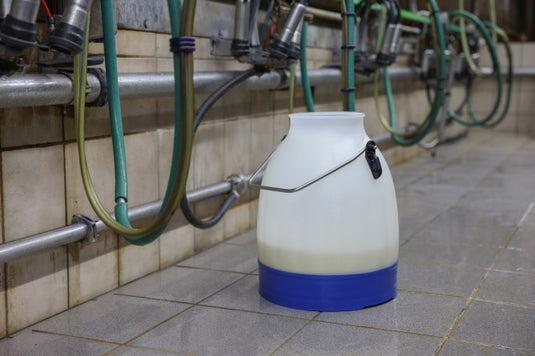 Kerbl producten melkemmer semi transparant blauw 30 liter