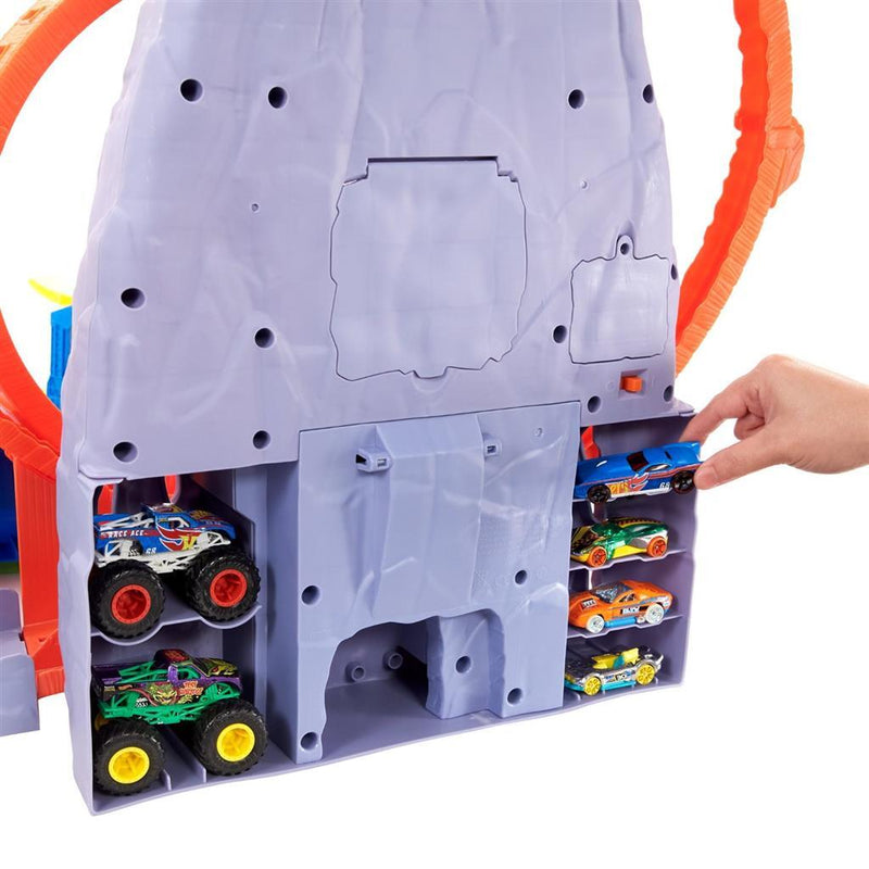 Afbeelding laden in galerijviewer, Mattel Monster Trucks T-Rex Volcano Arena
