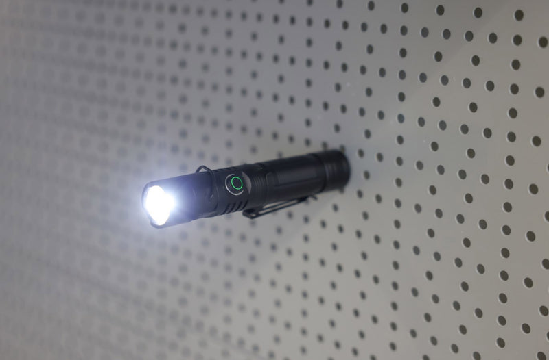 Afbeelding laden in galerijviewer, Producten led zaklamp oplaadbaar flexfire 1000
