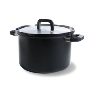 Afbeelding laden in galerijviewer, Bk flow cool black soeppan 24cm - 6.5l - zonder pfas-vrije antikleeflaag - inductie kookpan - rvs kookpan - veilig afgietsysteem - ovenbestendig tot 160°c - met deksel - zilver
