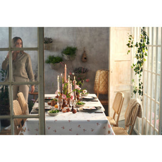 Duni paas tafellaken blooming bunnies 138x220 cm | 2 stuks