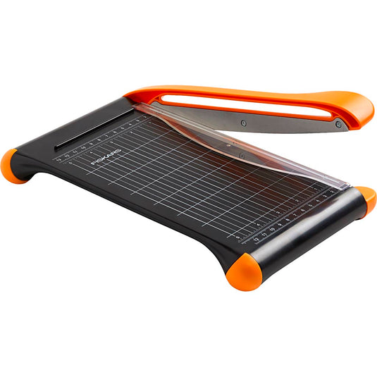 Https: www.cchobby.nl de-papiersnijder-van-fiskars-1-stuk