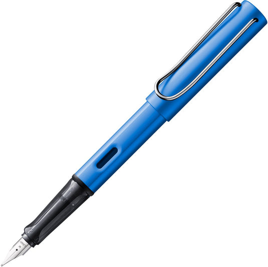 Lamy al-star oceanblue vulpen | aluminium behuizing | ergonomische grip | stalen penpunt b | inclusief t10 blauwe inkt | rechtshandig