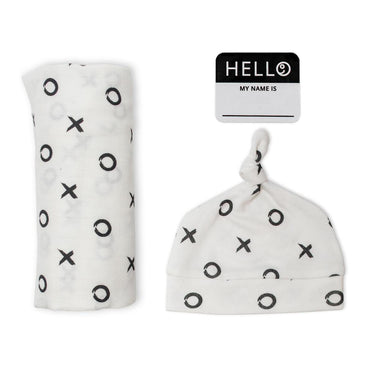 Lulujo hello world - swaddle mutsje - hugs kisses