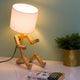 Winkee mens houten tafellamp
