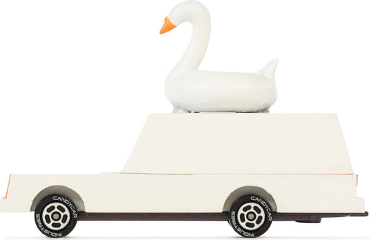 Candylab houten speelgoedauto - candycar white swan wagon retro design.