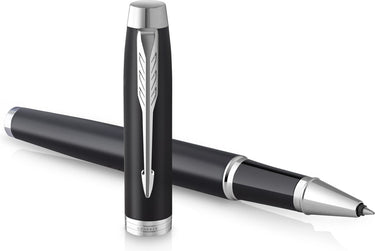 Parker im rollerballpen | matzwart met chromen trim | fijne punt met zwarte inktvulling | geschenkverpakking