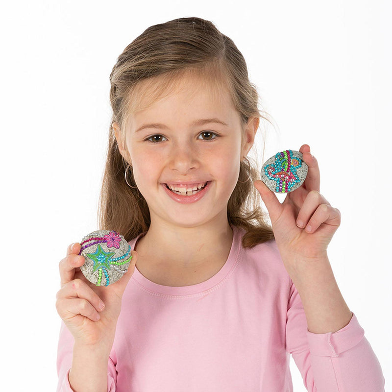 Afbeelding laden in galerijviewer, Totum knutselset stenen versieren met zeester incl. 350+ strass steentjes - rock starfish cadeautip creatief speelgoed meisjes en jongens knutselen
