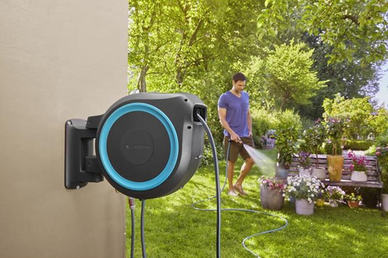 Afbeelding laden in galerijviewer, Gardena wandslangenbox 25 roll-up automatische slanghaspel m l 25 meter
