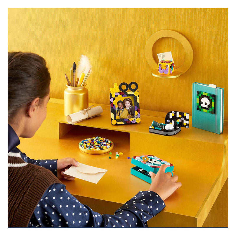 Afbeelding laden in galerijviewer, Lego dots 41811 harry potter zweinstein bureaukit
