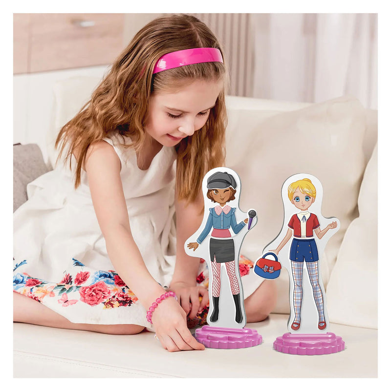 Afbeelding laden in galerijviewer, Quercetti magnetische mode aankleedpop best friends - 57dlg.
