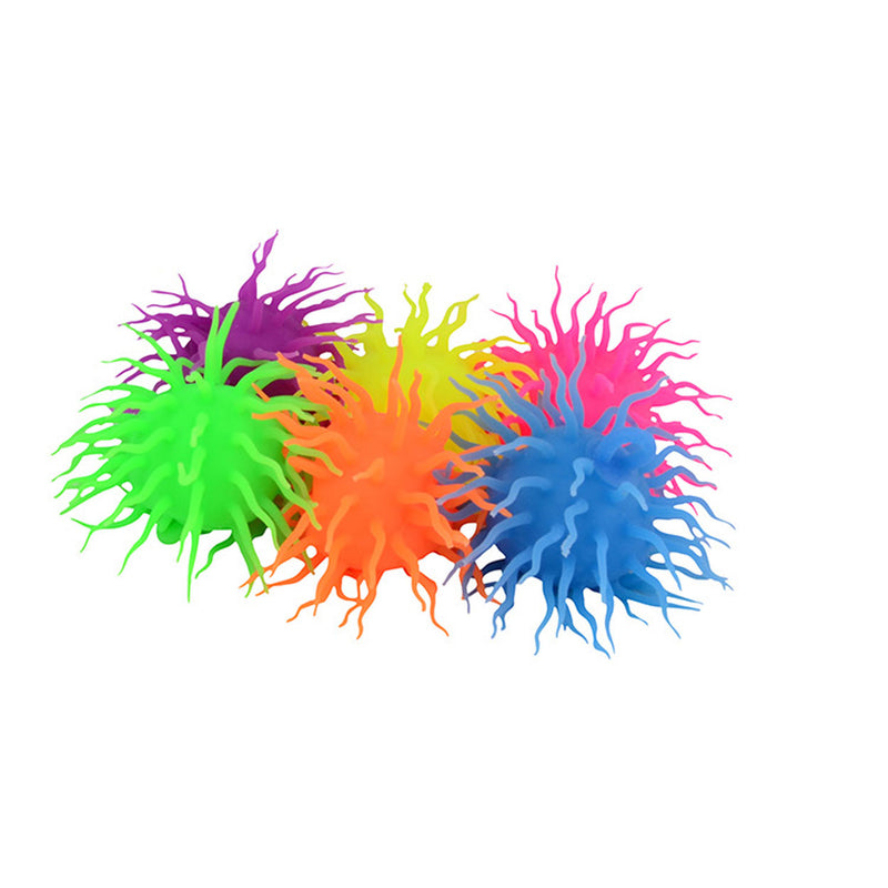 Afbeelding laden in galerijviewer, Johntoy spike fluffy bal met licht, ø 12cm
