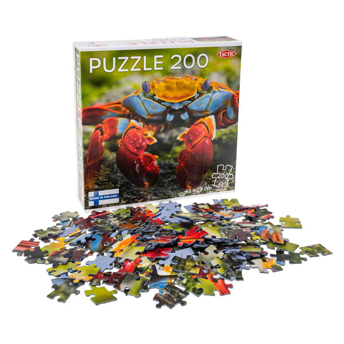 Afbeelding laden in galerijviewer, Tactic colourful crab – puzzel – 200 stukjes – kleurrijk zeeleven – strak en rustgevend ontwerp – hoogwaardige scandinavische kwaliteit
