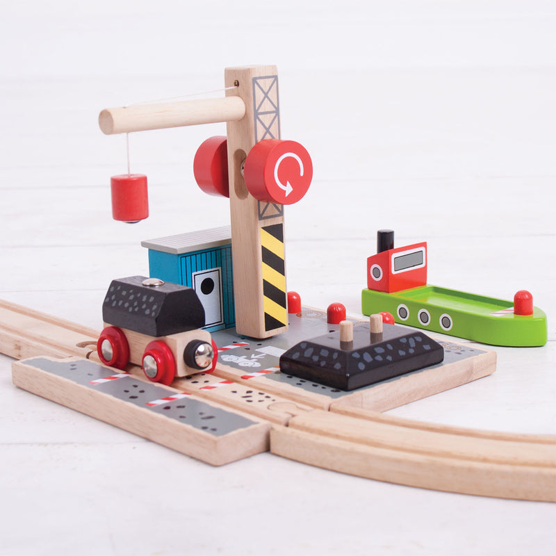 Afbeelding laden in galerijviewer, Bigjigs houten treinrails - haven kolen laadstation
